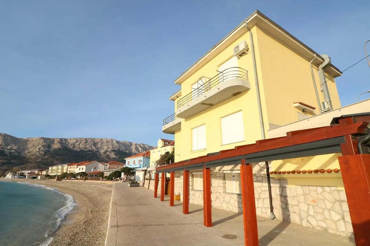 Apartment Seaside With Balcony And Sea View Baska