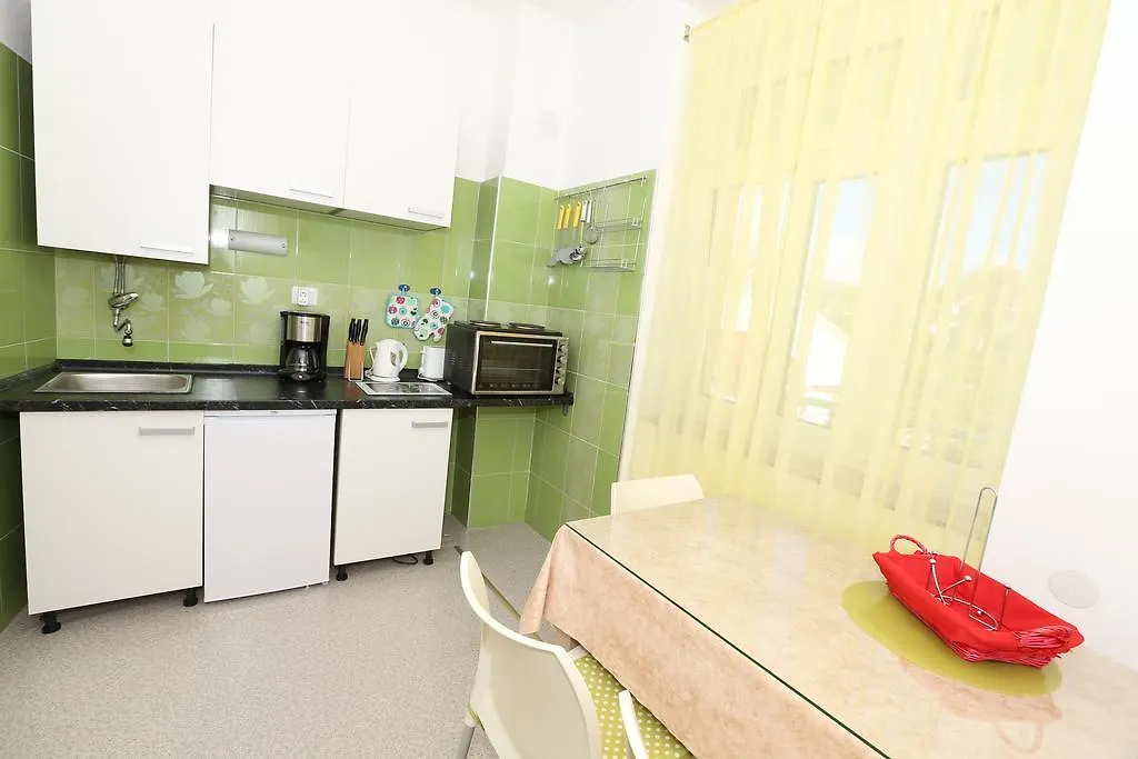 Apartment Seaside With Balcony And Sea View Baska
